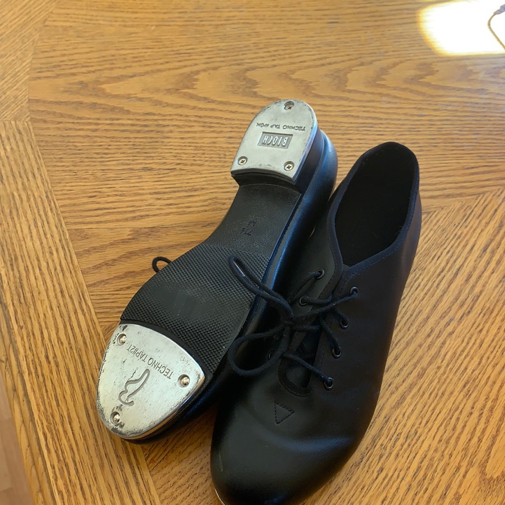 Bloch tap shoes
